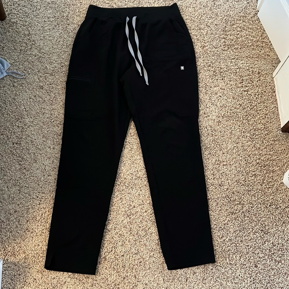Figs high waisted yola scrub pant, large tall, black